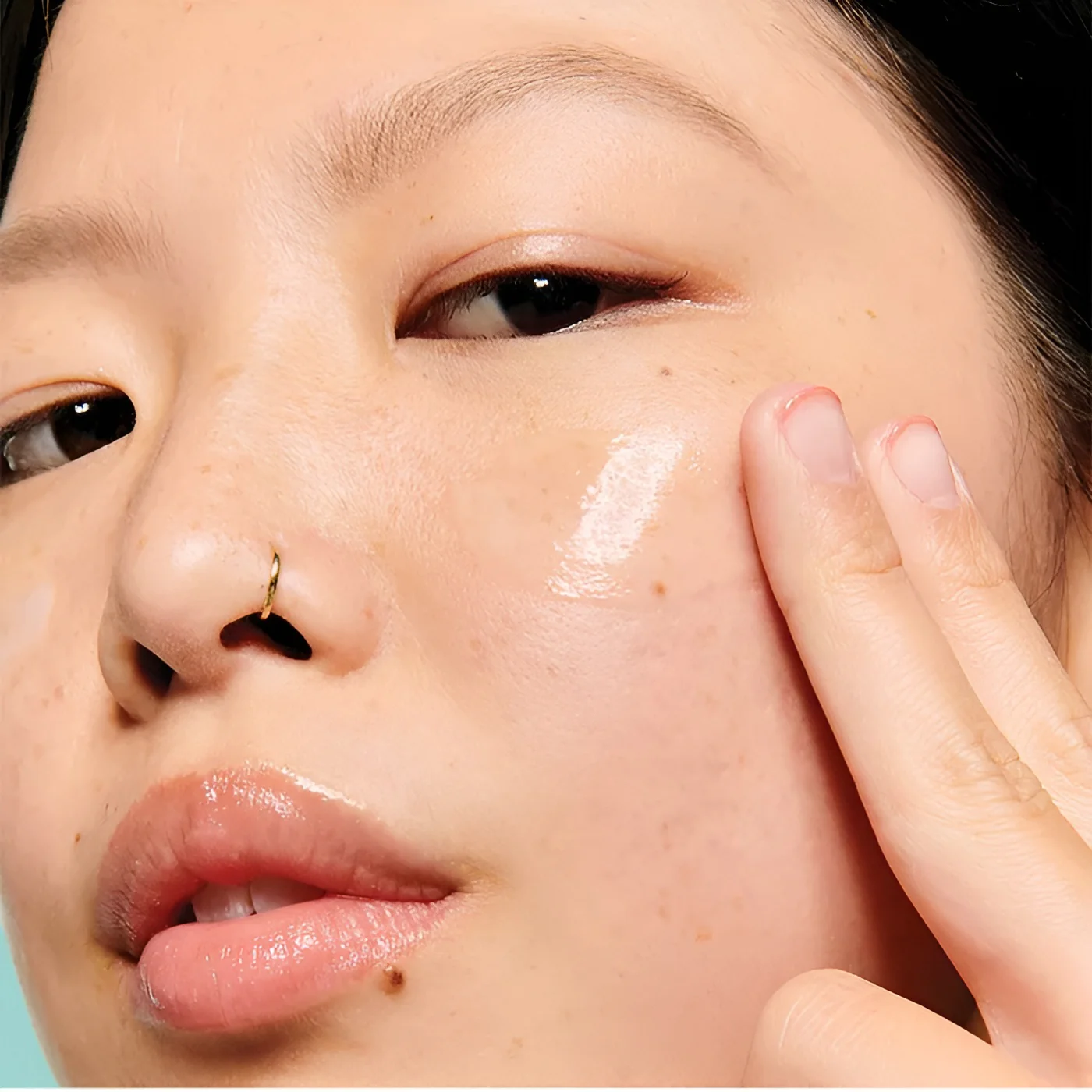 Benefit The Porefessional Smooth Sip Lightweight Smoothing Moisturizer for Pores - Image 4