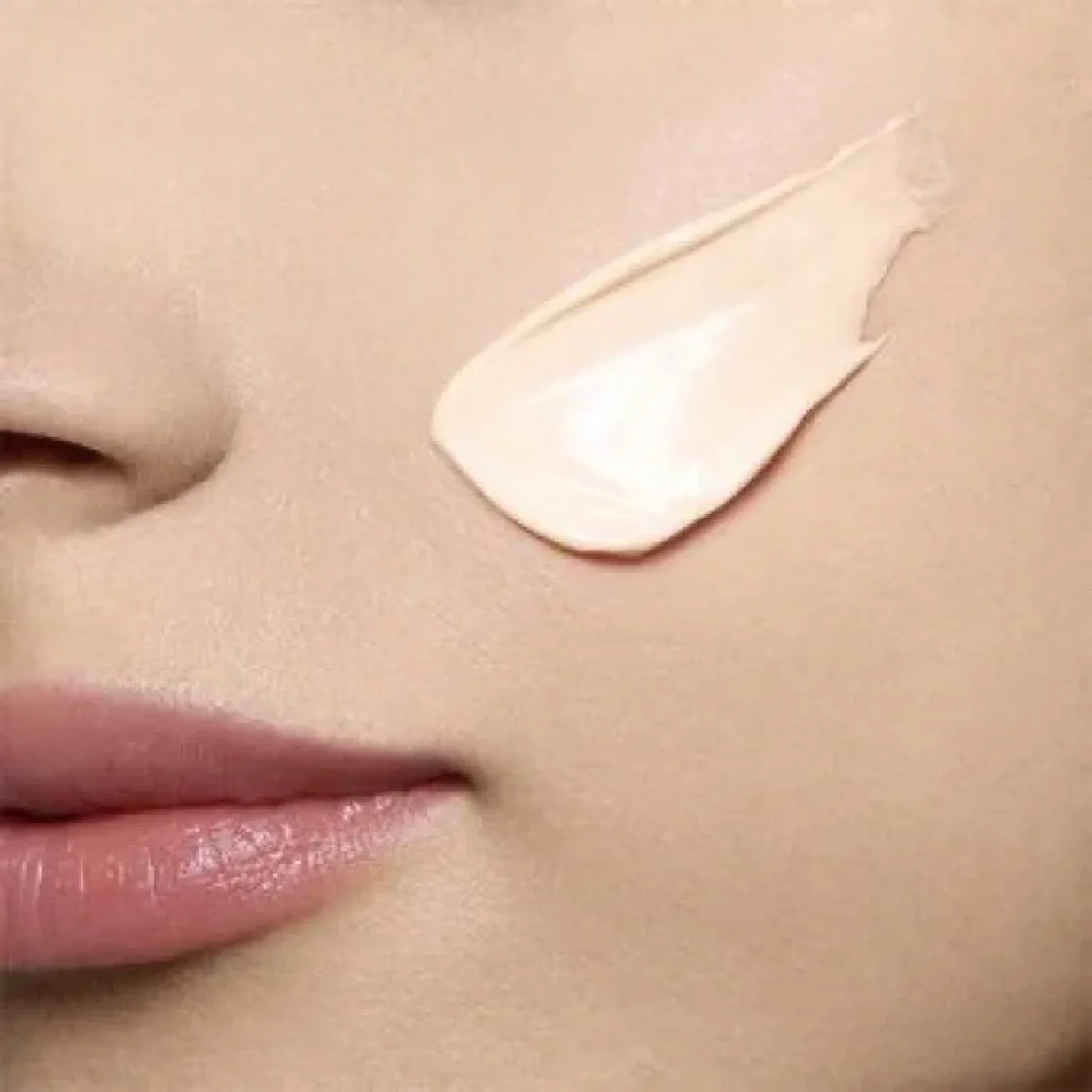 Clarins Extra Firming Jour Wrinkle Control Firming Day Cream - Image 5