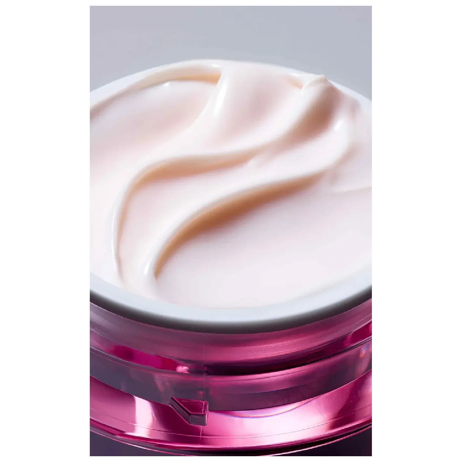Estee Lauder Resilience Multi-Effect Tri-Peptide Face & Neck Cream - Image 3