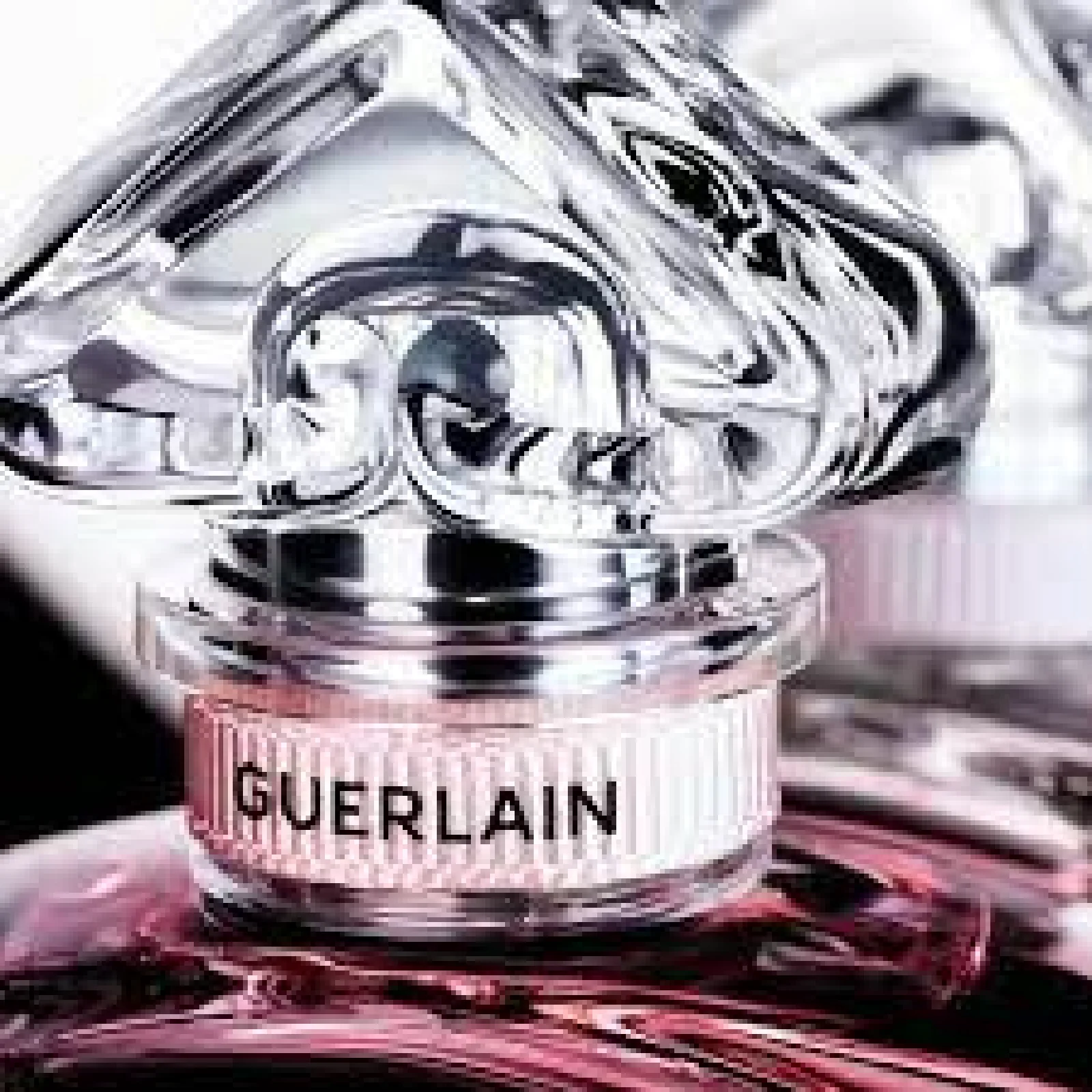 Guerlain La Petite Robe Noire Eau de Toilette for Women - Image 3