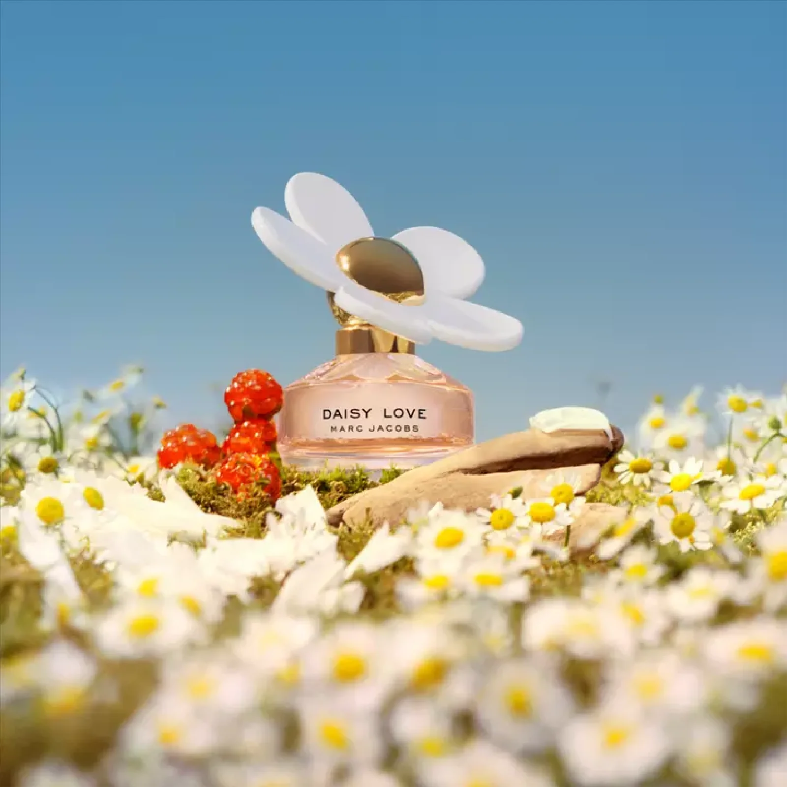 Marc Jacobs Daisy Love Eau de Toilette for Women - Image 3