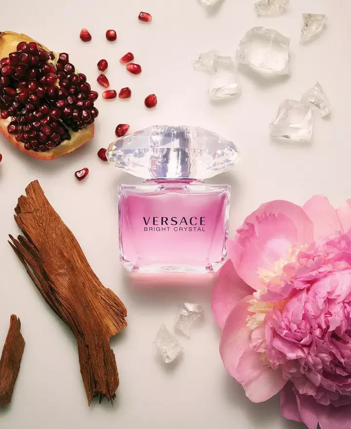 Versace Bright Crystal Eau de Toilette for Women - Image 45