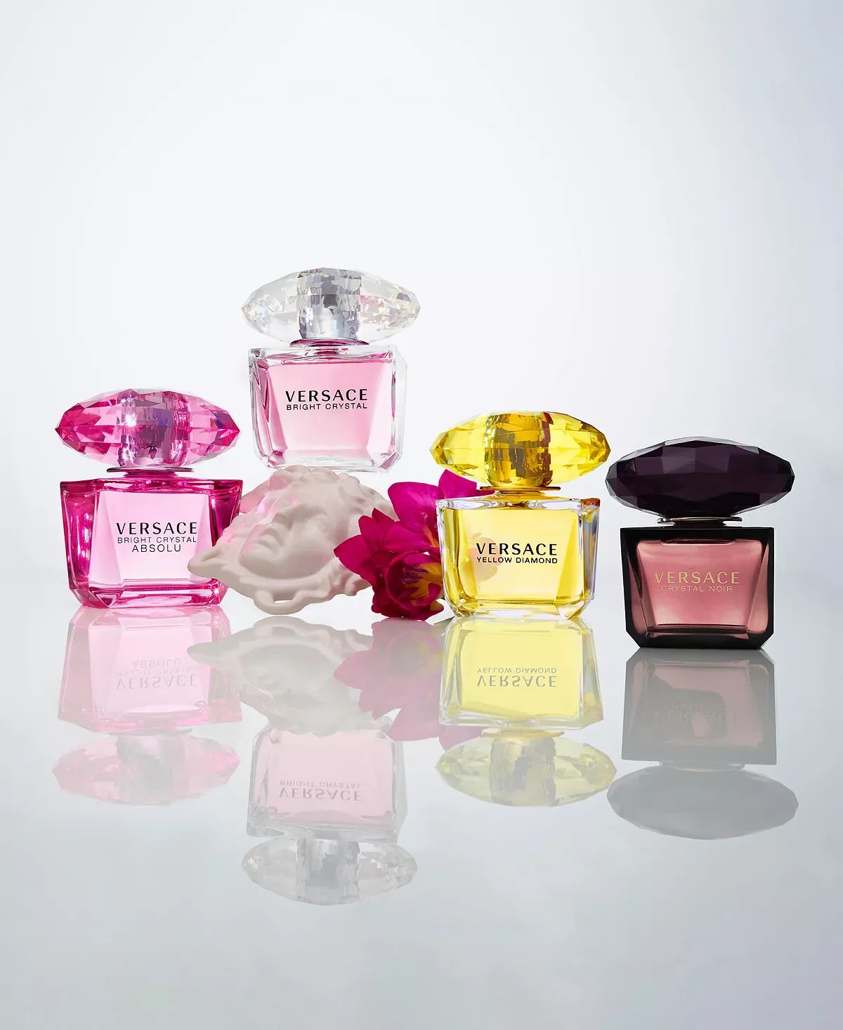 Versace Bright Crystal Eau de Toilette for Women - Image 46